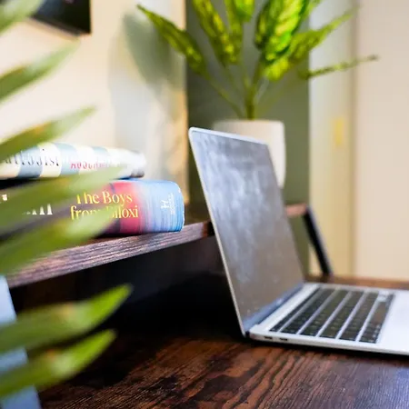 The City Centre Studios - Peterborough - Contractor Friendly - Free Wifi - Smart Tv - Desk Space - Well Designed - Ideal For Long Work Stays Exterior photo