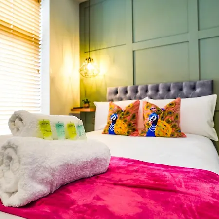 The City Centre Studios - Peterborough - Contractor Friendly - Free Wifi - Smart Tv - Desk Space - Well Designed - Ideal For Long Work Stays Exterior photo