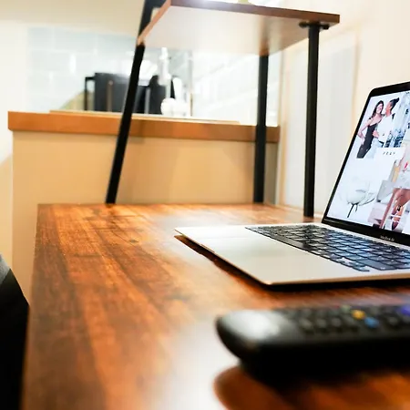 The City Centre Studios - Peterborough - Contractor Friendly - Free Wifi - Smart Tv - Desk Space - Well Designed - Ideal For Long Work Stays Exterior photo