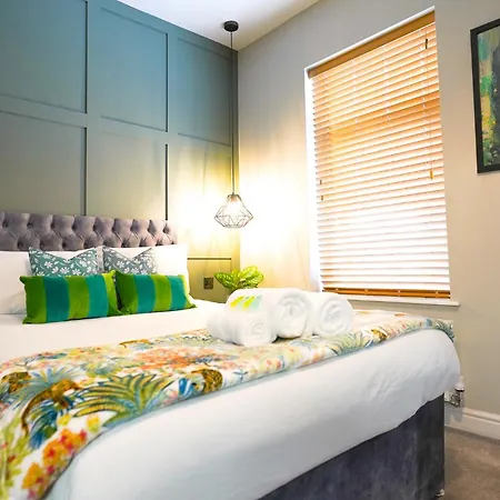 The City Centre Studios - Peterborough - Contractor Friendly - Free Wifi - Smart Tv - Desk Space - Well Designed - Ideal For Long Work Stays Exterior photo