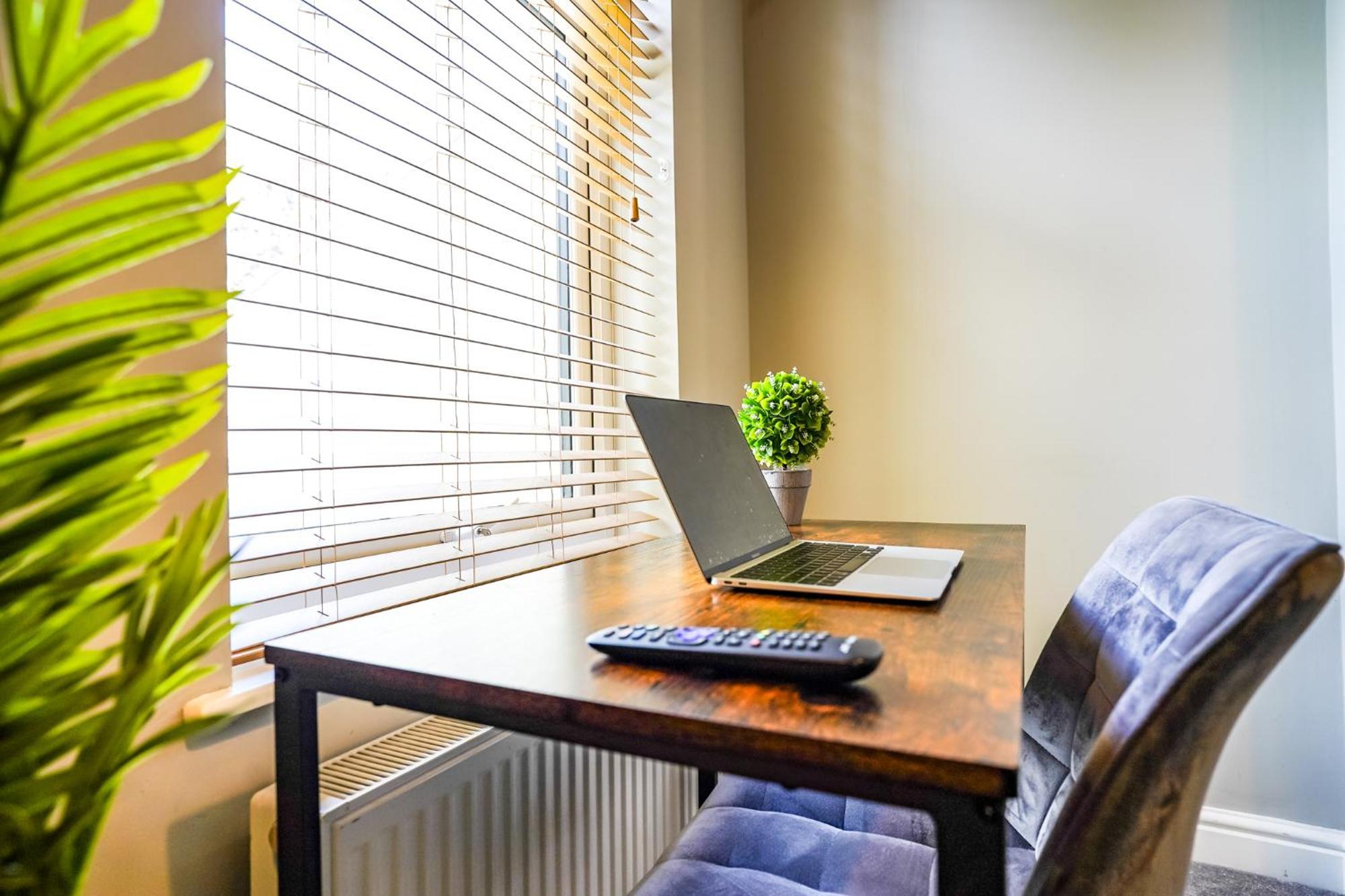 Appartement The Centre - - Contractor Friendly - Free Wifi - Smart Tv - Desk Space - Well Designed - Ideal For Long Work *